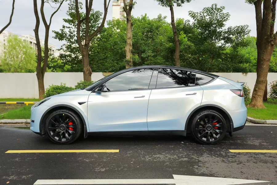 Tesla Model Y 2021 #4 Tesla Model Y 2021 car image #4