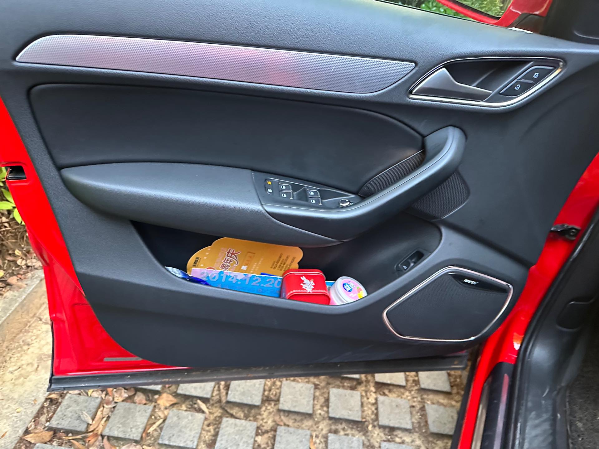 Audi Q3 2016 car image #10