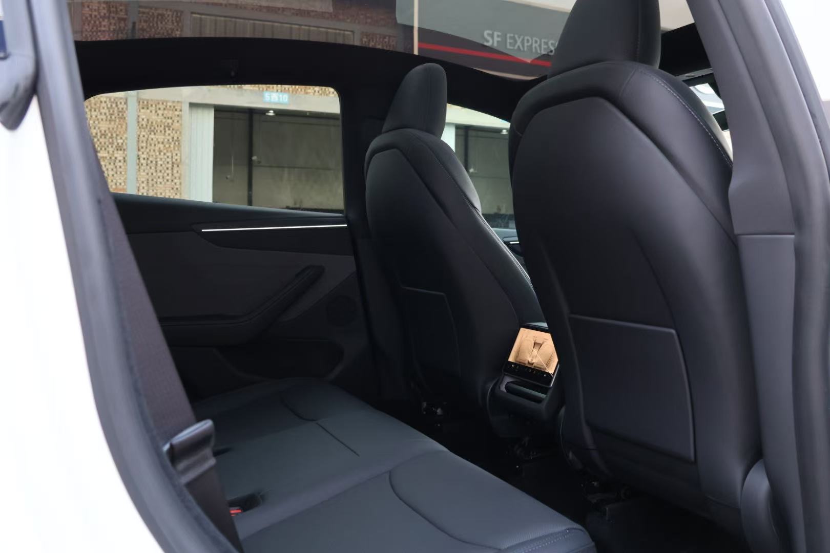 Tesla Model Y 2026 car image #6