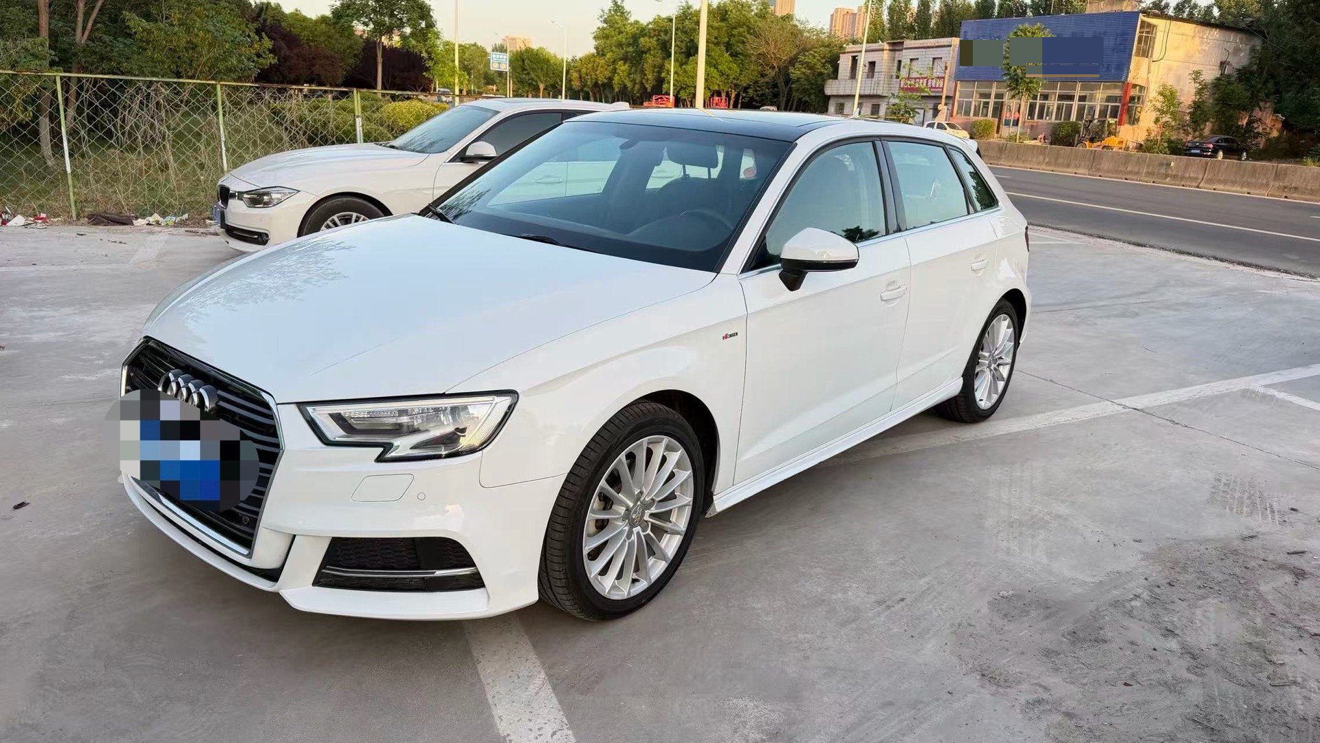 2018 2018 car image