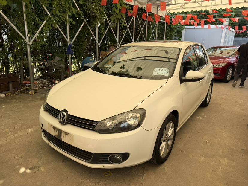 Volkswagen Golf 2012 Volkswagen Golf 2012 car image
