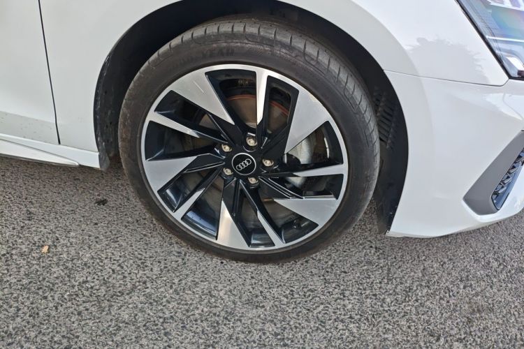 Audi A3 2024 car image #9