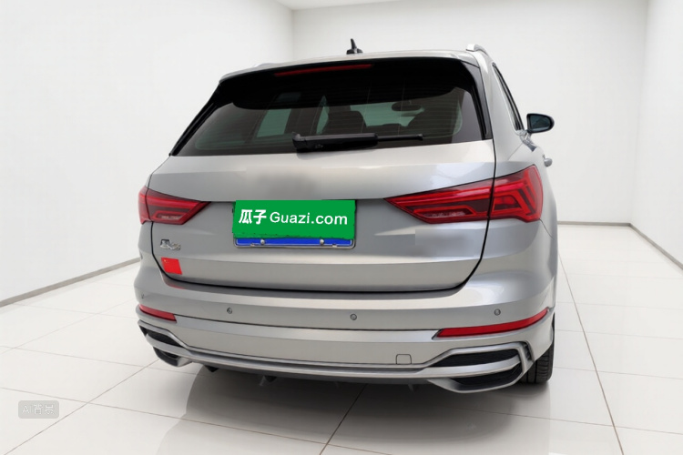 Audi Q3 2021 car image #6