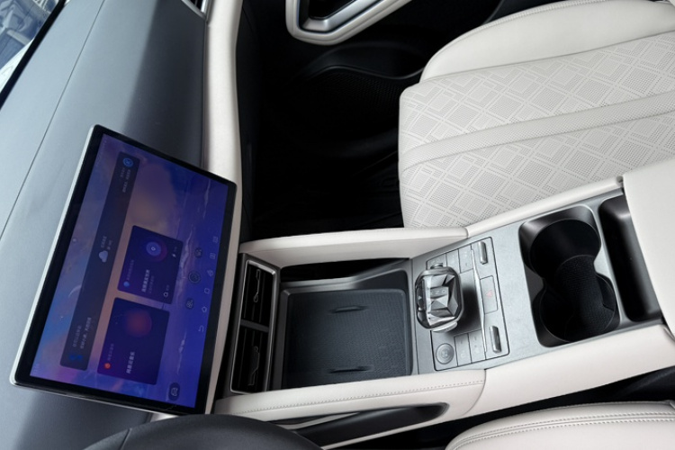 BYD YuanUP 2024 car image #22