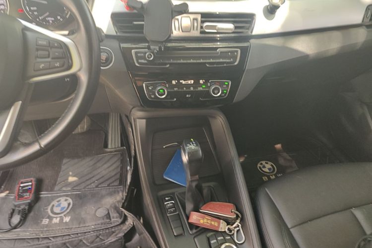 BMW X1 2019 #18 BMW X1 2019 car image #18