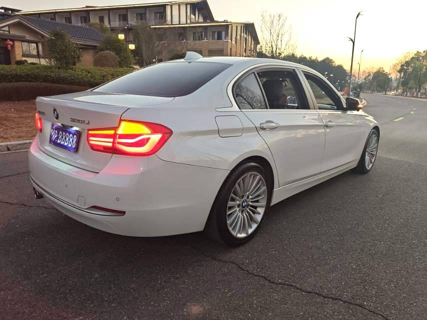 BMW 3 Series 2018 #6 BMW 3 Series 2018 car image #6