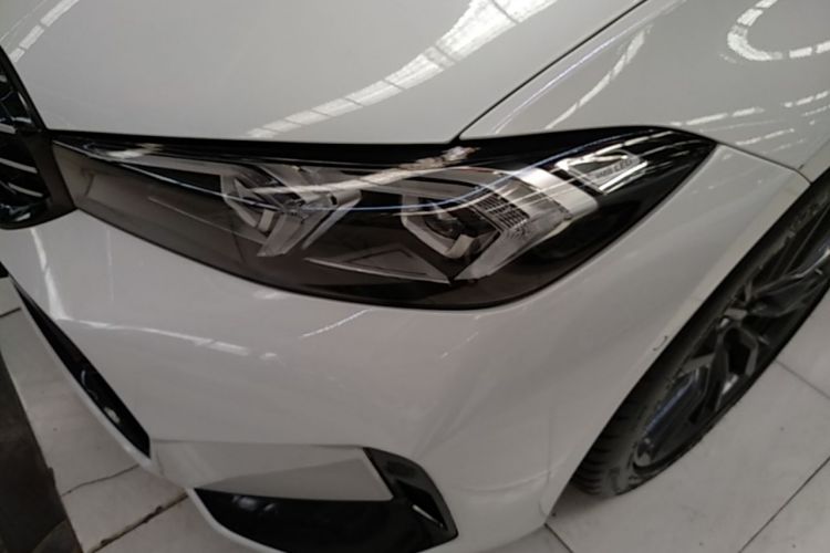 BMW 3 Series 2024 car image #23