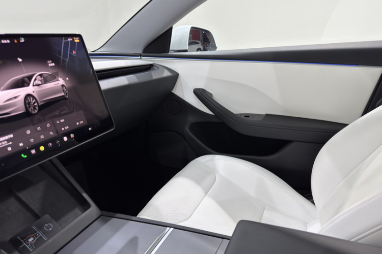 Tesla Model 3 2024 #14 Tesla Model 3 2024 car image #14