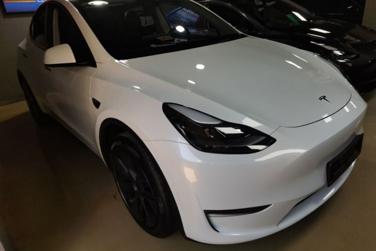 Tesla Model Y 2024 car image #4