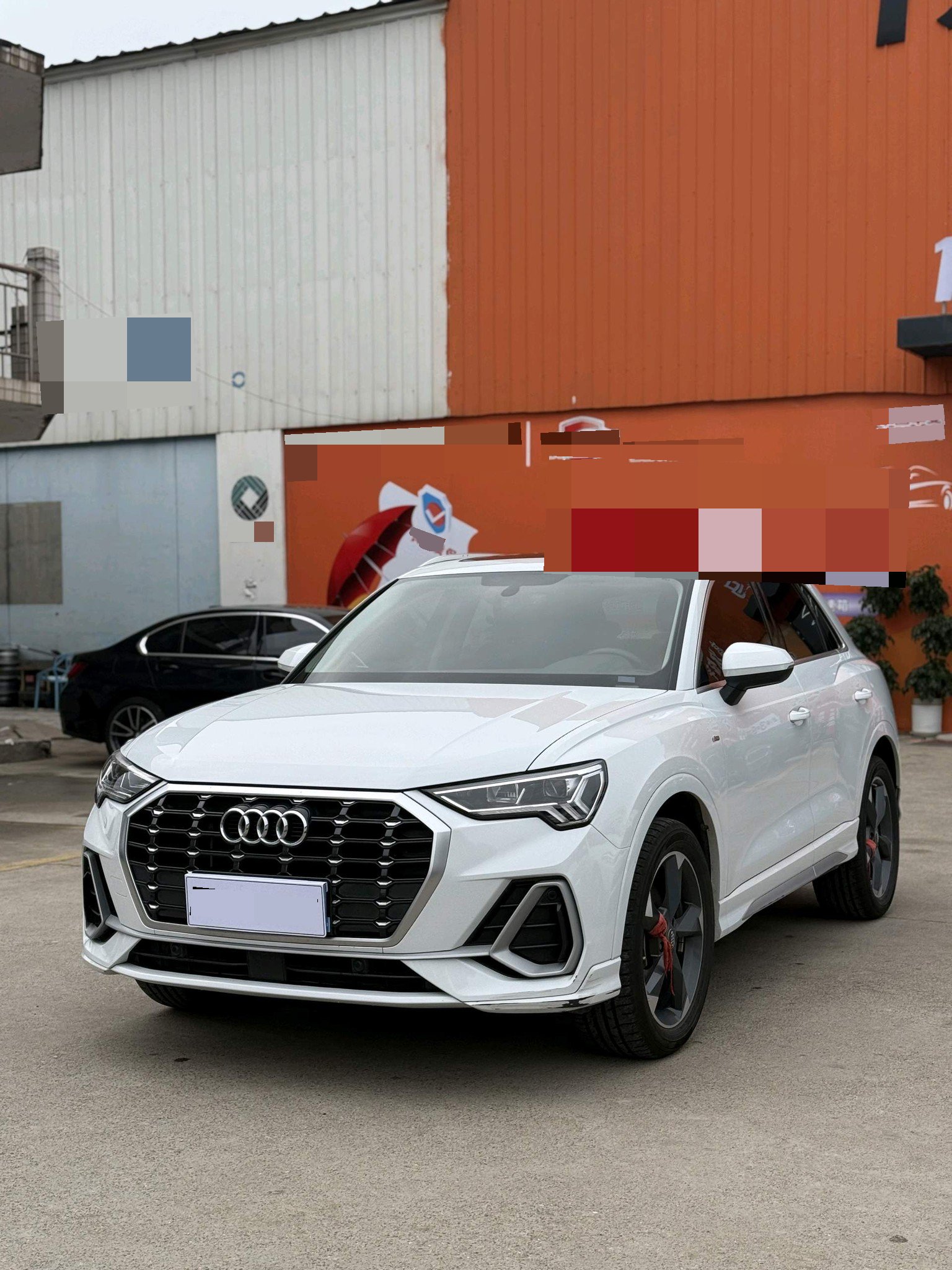 2020 immagine di auto 