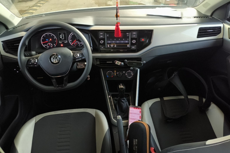 Volkswagen Polo 2020 car image #10