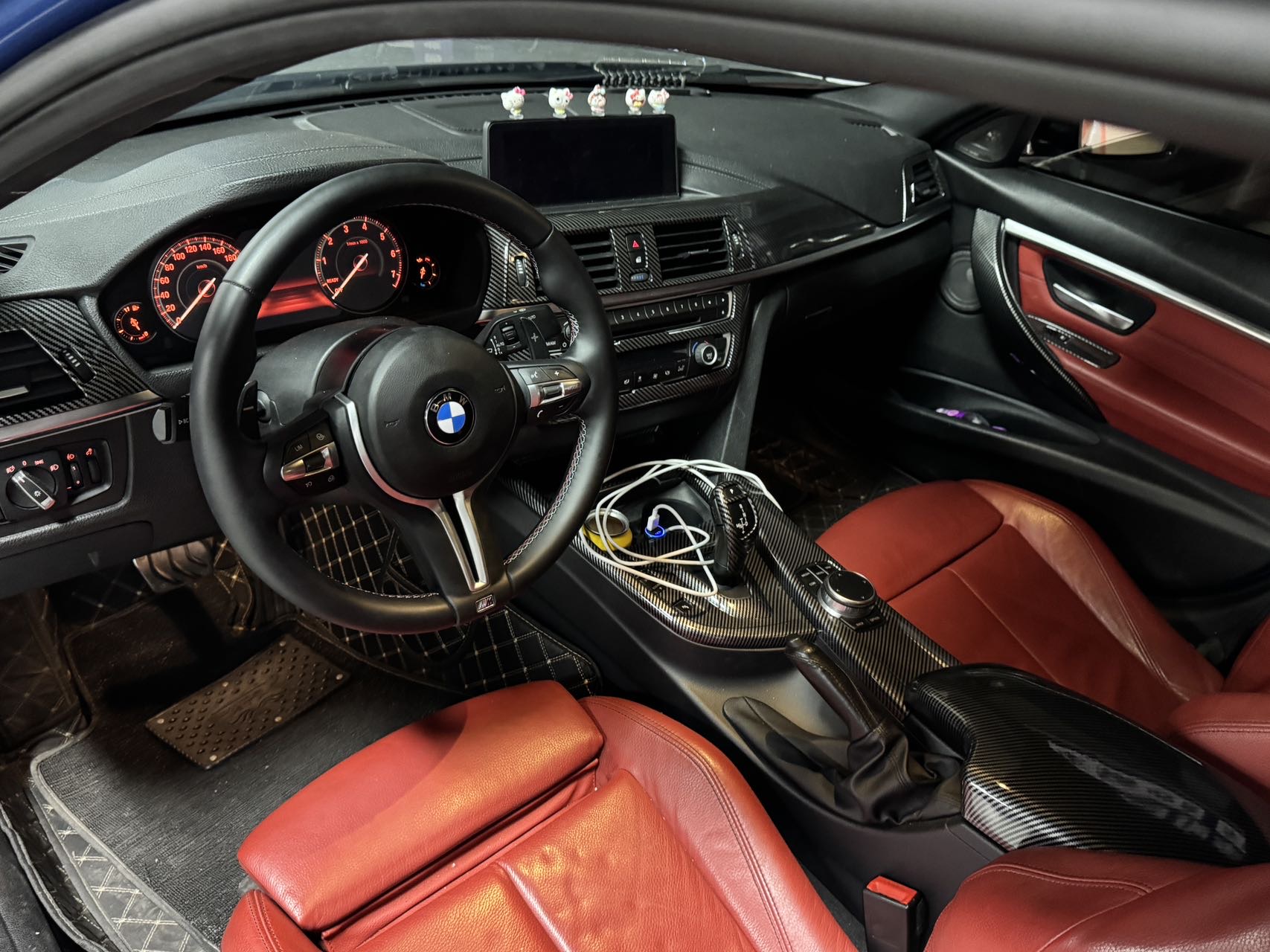 BMW 3 Series 2018 immagine di auto #5
