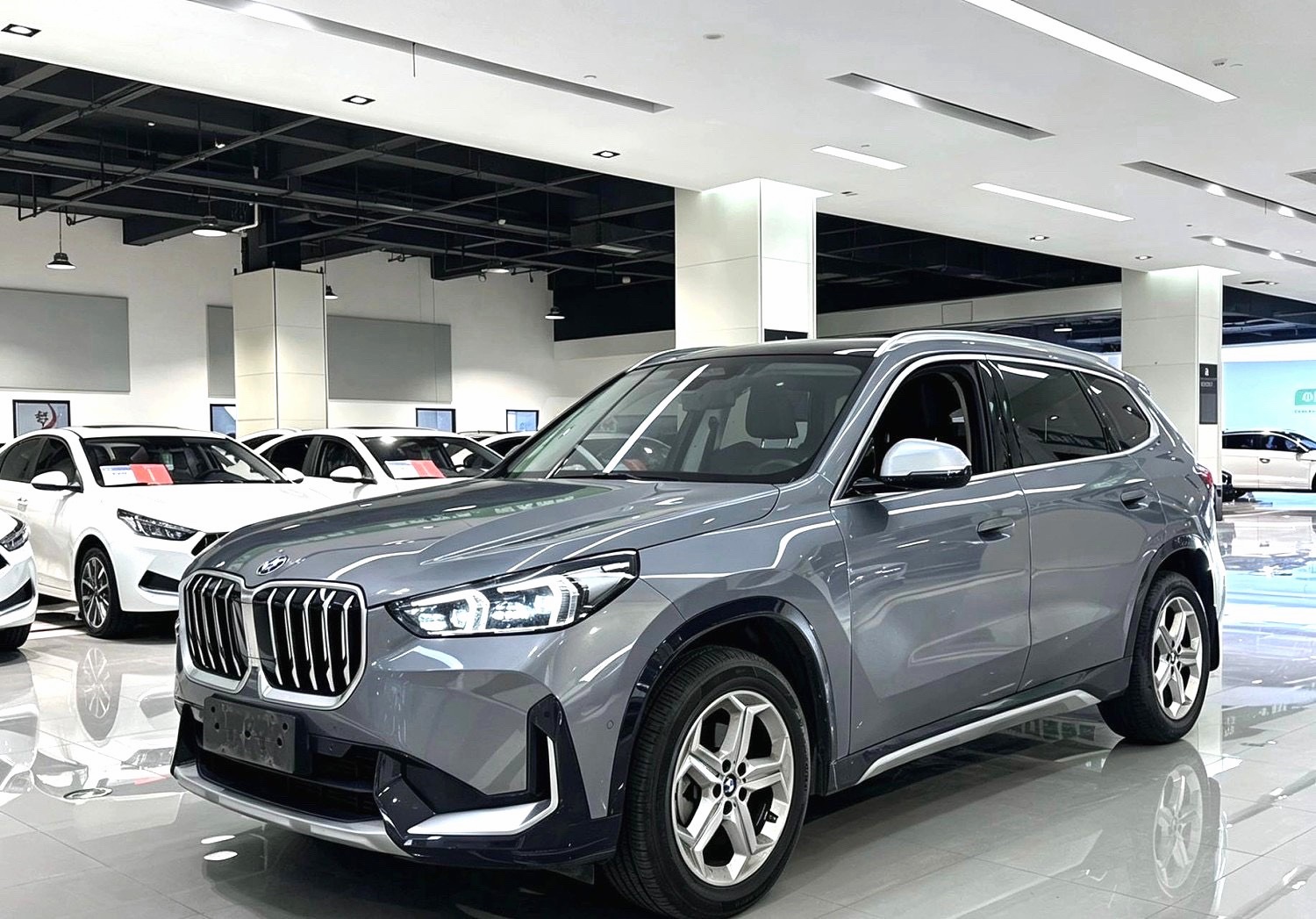 BMW X1 2023 car image 