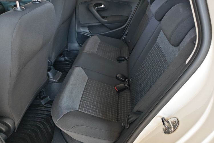Volkswagen Polo 2016 image de voiture #17