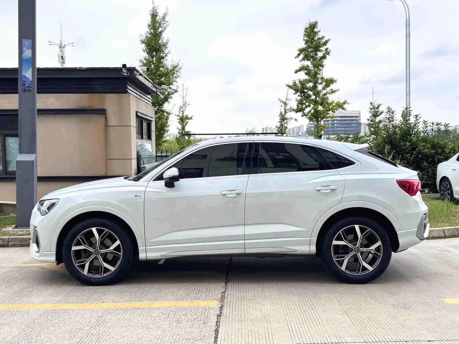 Audi Q3 Sportback 2020 #2 Audi Q3 Sportback 2020 car image #2