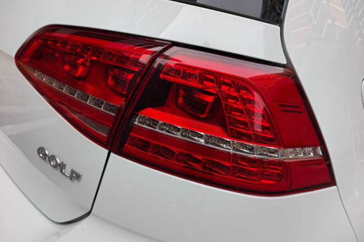 Volkswagen Golf 2016 car image #7