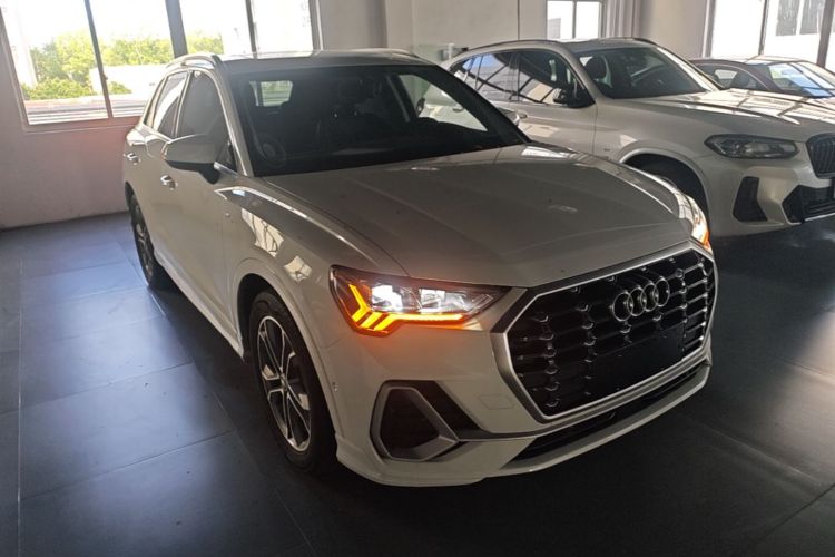 Audi Q3 2021 #4 Audi Q3 2021 car image #4