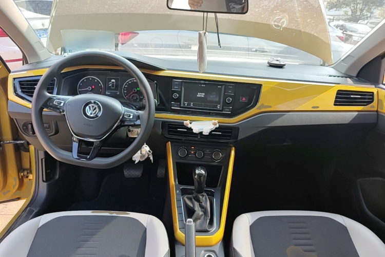 Volkswagen Polo 2019 car image #11