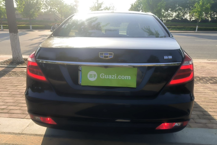 GEELY Emgrand 2017 car image #6