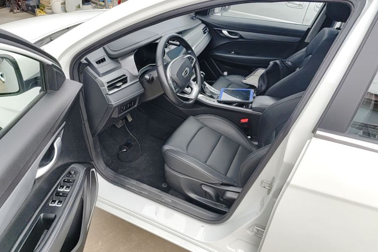 GEELY Emgrand 2020 #12 GEELY Emgrand 2020 car image #12