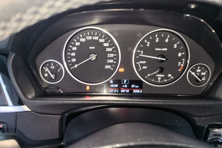 BMW 3 Series 2016 #12 BMW 3 Series 2016 car image #12