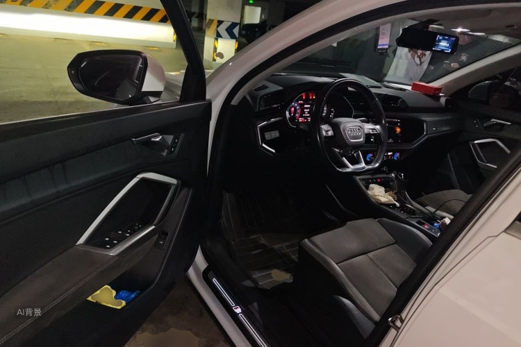 Audi Q3 2020 изображение автомобиля #18