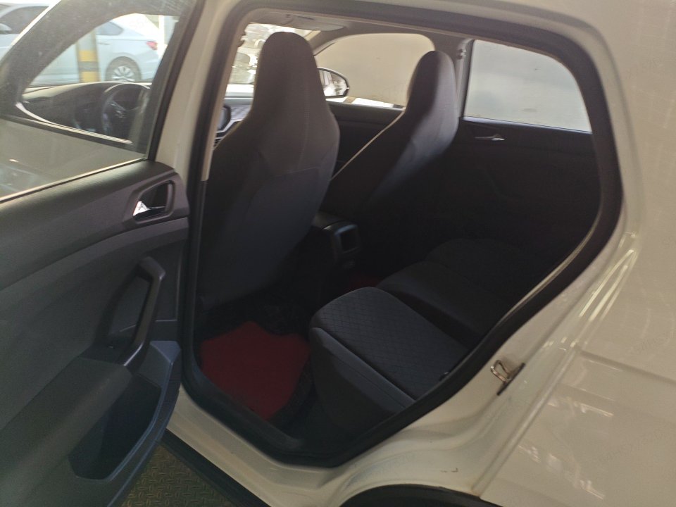 Volkswagen T-Cross 2023 #4 Volkswagen T-Cross 2023 صورة سيارة #4