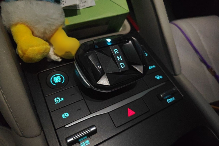 BYD YuanUP 2024 #18 BYD YuanUP 2024 car image #18