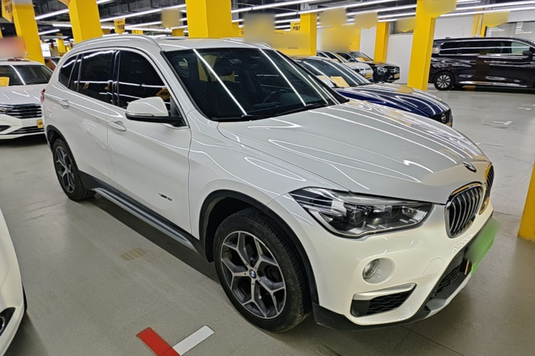 BMW X1 2018 #4 BMW X1 2018 car image #4