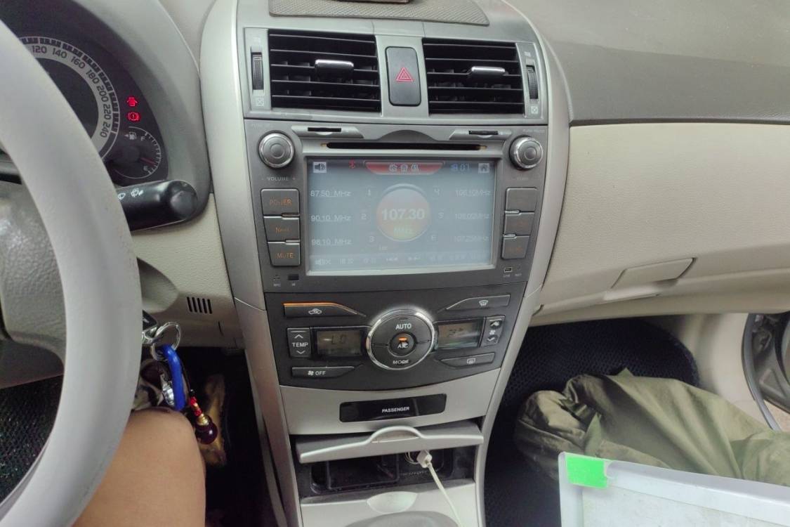 Toyota Corolla 2010 car image #28
