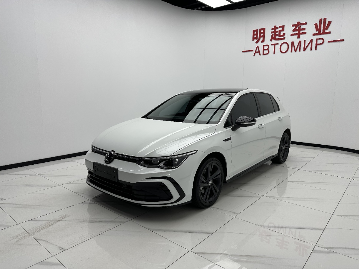 Volkswagen Golf 2023 car image #4