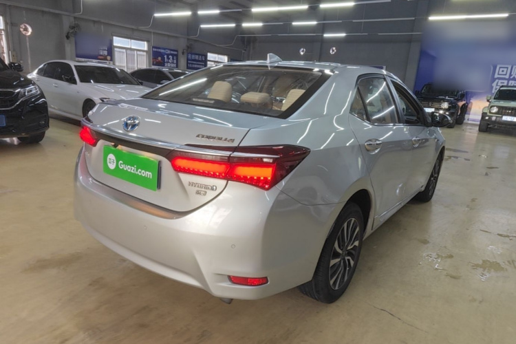 Toyota Corolla 2017 immagine di auto #5