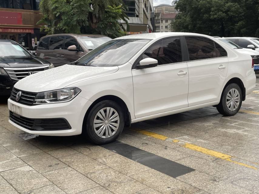 Volkswagen Santana 2017 car image 