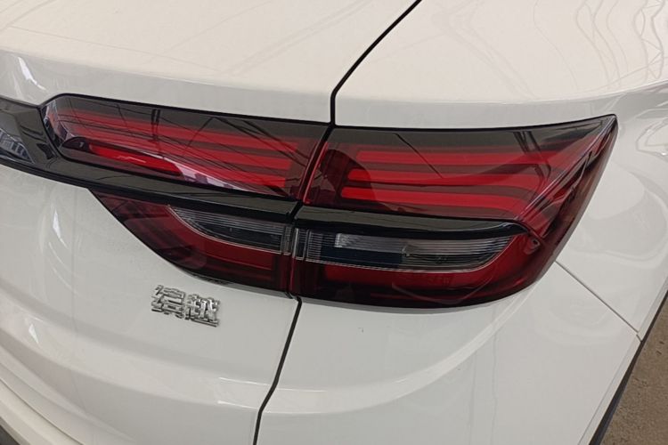 GEELY Coolray 2025 car image #8