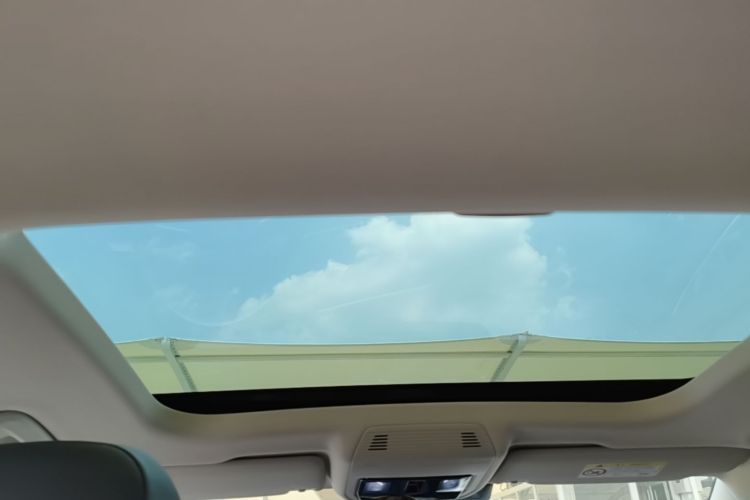 Volkswagen Golf 2021 car image #18