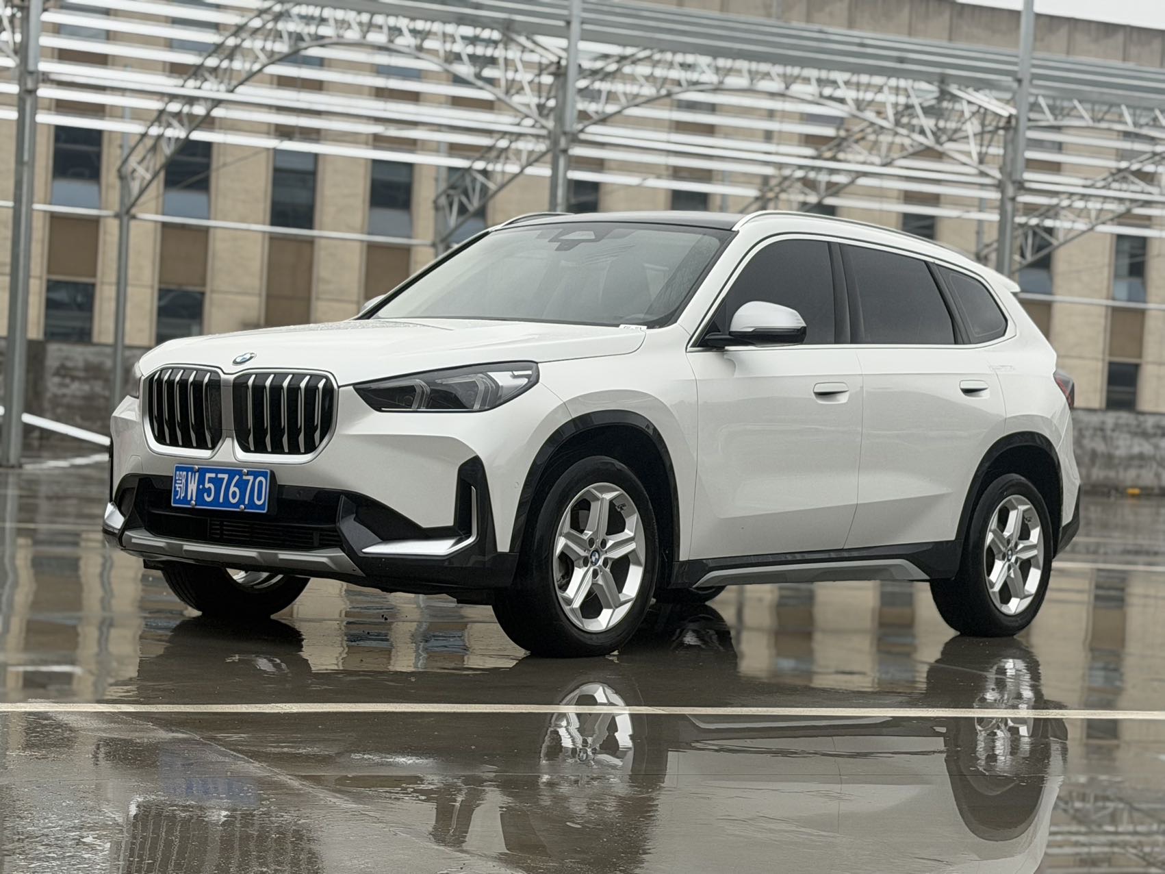 BMW X1 2023 BMW X1 2023 car image