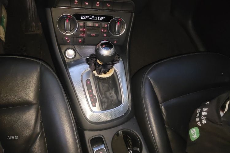 Audi Q3 2016 #16 Audi Q3 2016 car image #16