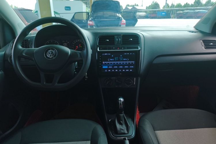 Volkswagen Polo 2019 #10 Volkswagen Polo 2019 car image #10