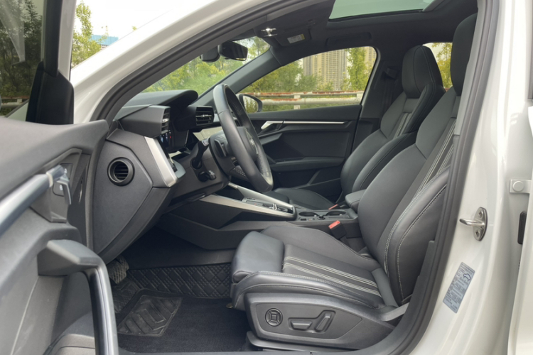 Audi A3 2022 immagine di auto #15