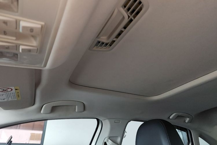 Volkswagen Lavida 2019 car image #18