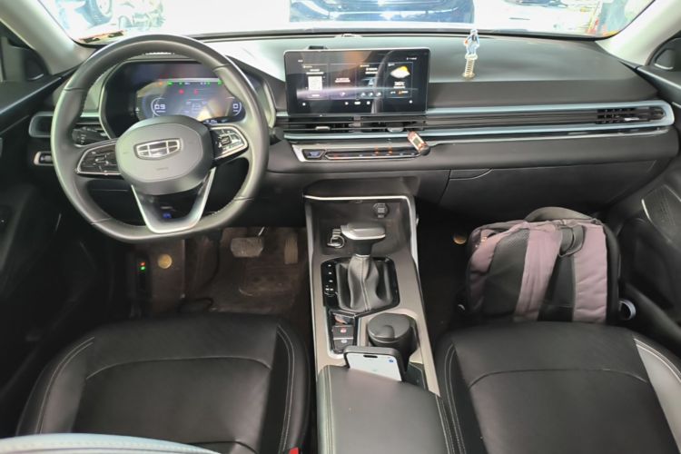 GEELY Emgrand 2022 car image #10