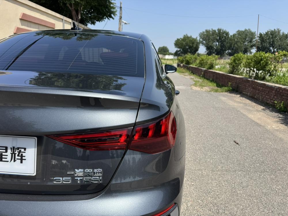 Audi A3 2023 immagine di auto #12