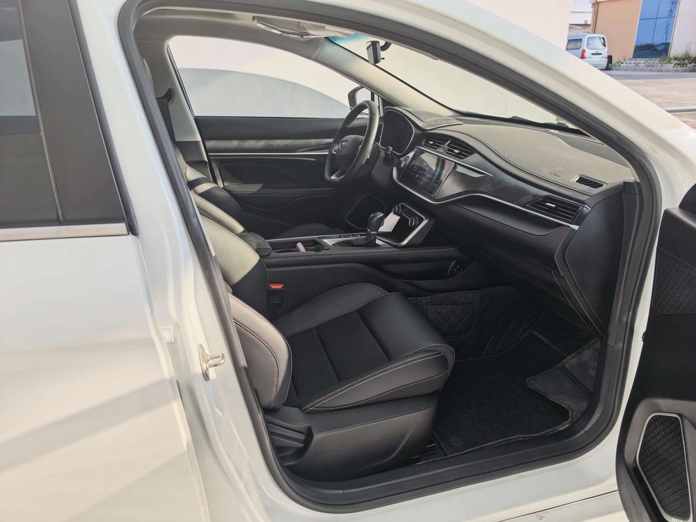 GEELY Binray 2022 immagine di auto #11