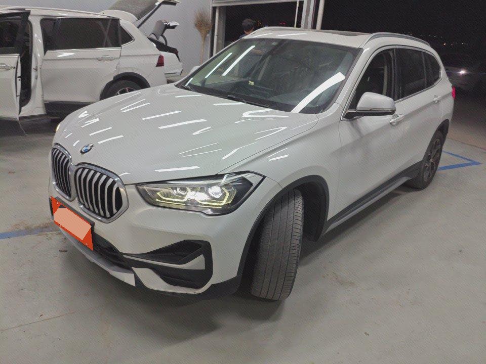 BMW X1 2022 immagine di auto 