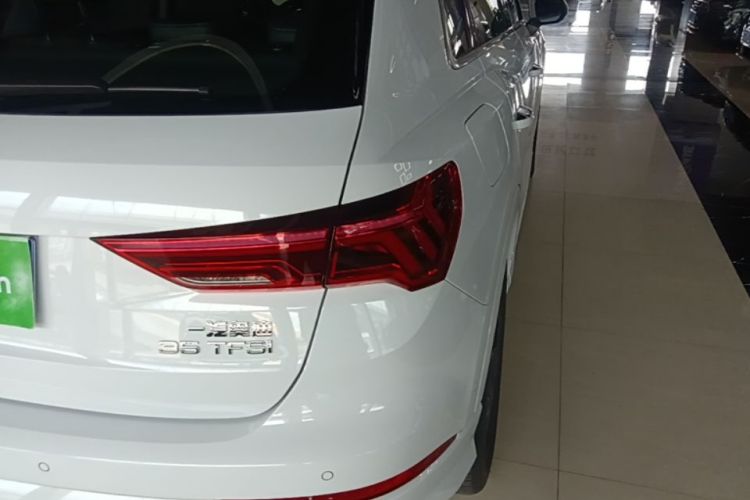Audi Q3 2024 #8 Audi Q3 2024 car image #8