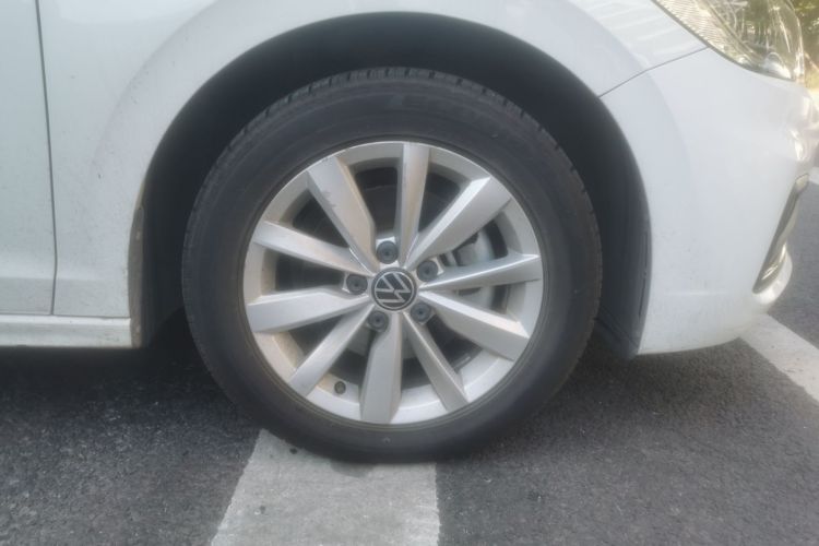 Volkswagen Bora 2021 car image #6