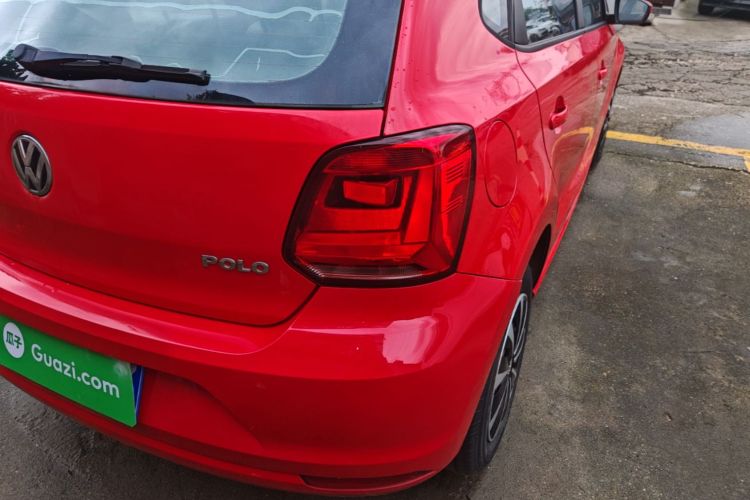 Volkswagen Polo 2017 car image #8