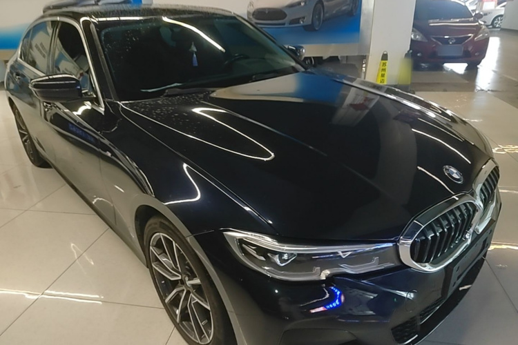 BMW 3 Series 2021 car image #4