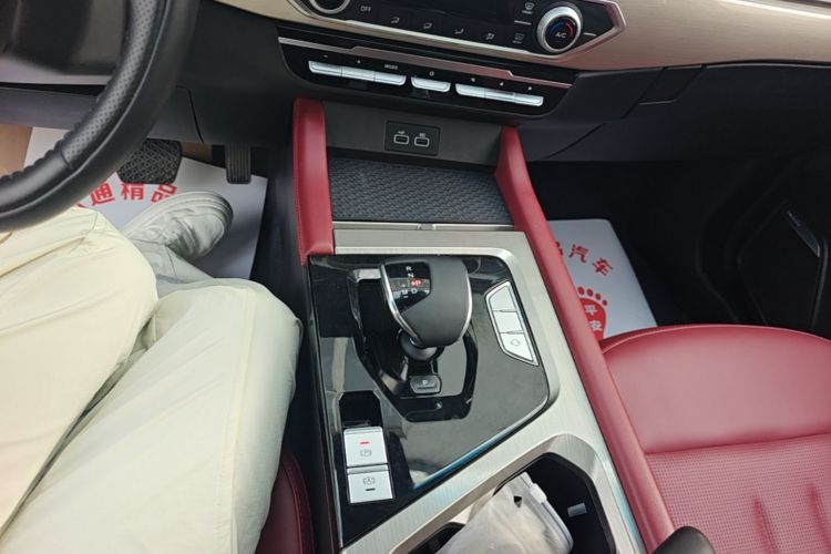Jetour X70 2025 car image #18