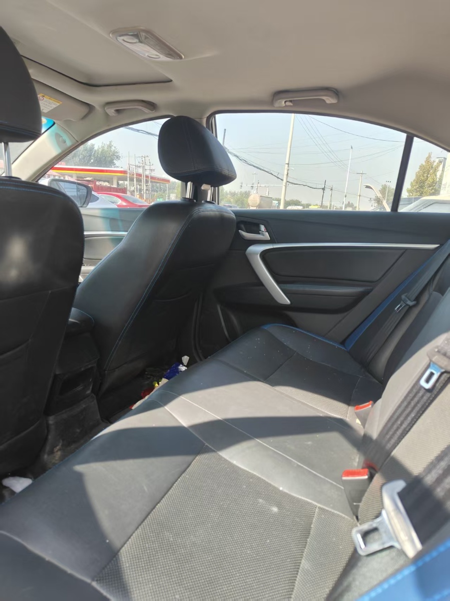 GEELY Emgrand New Energy 2017 #5 GEELY Emgrand New Energy 2017 car image #5